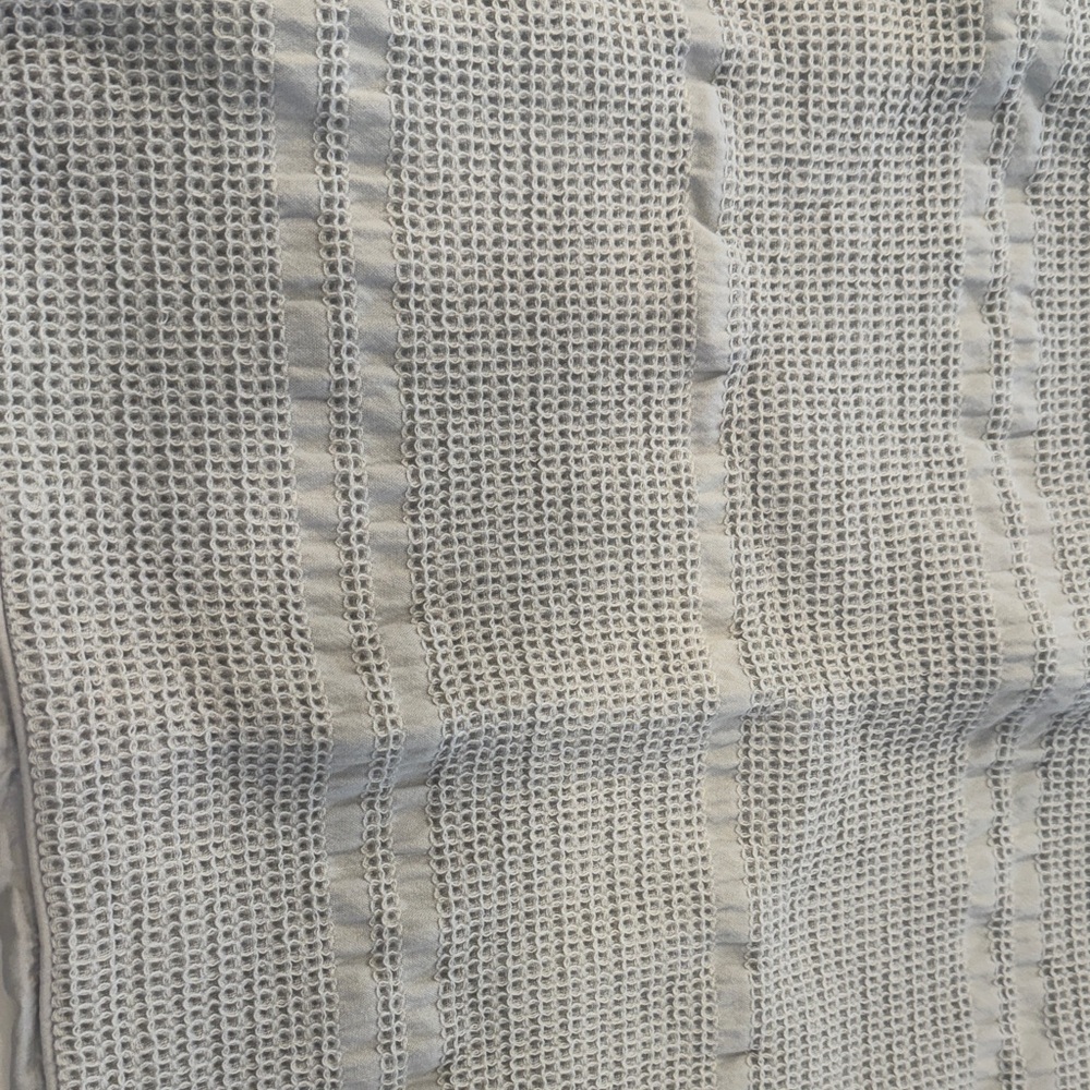 Boll and Branch Waffle Sky Duvet cover w 2 shams -king